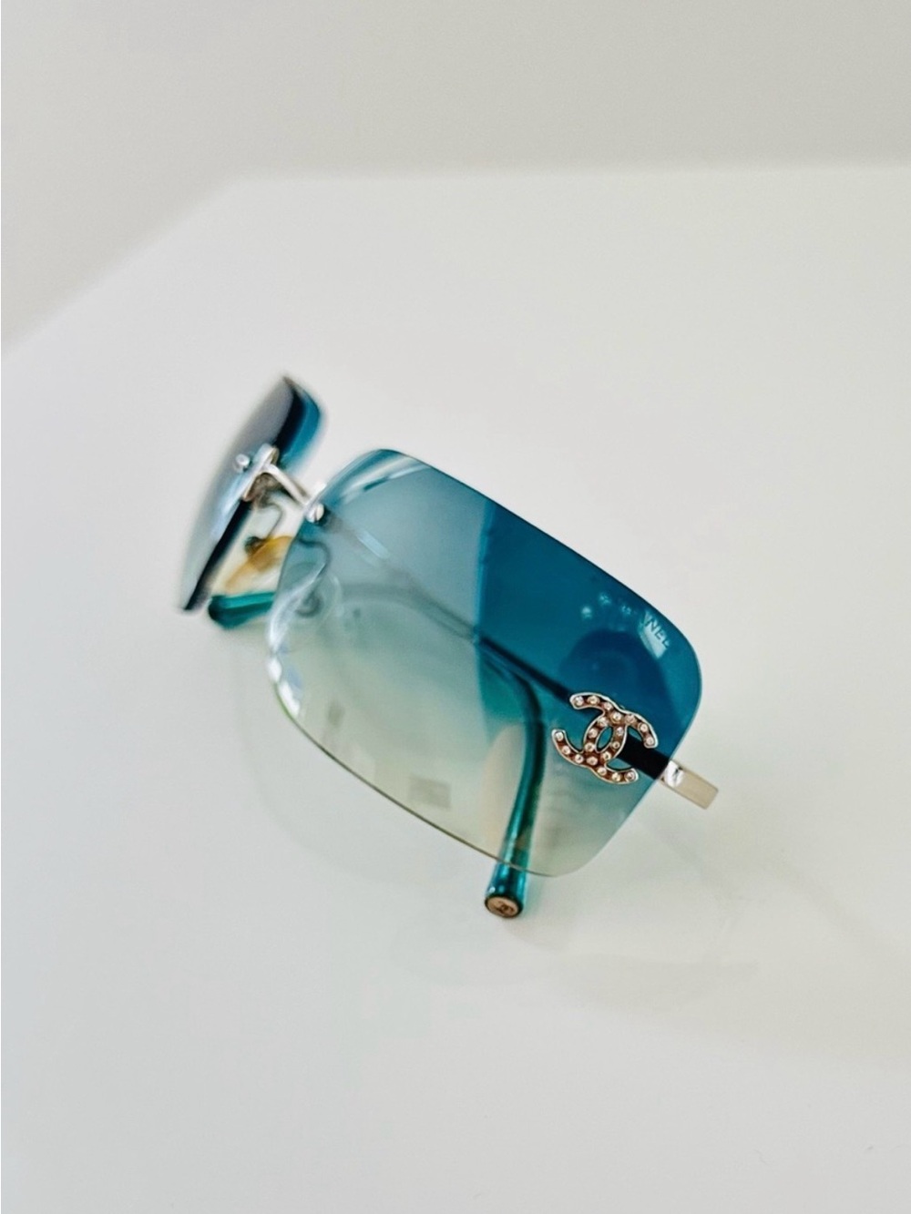Extremely rare 🦋 Authentic Chanel rimless CC  sunglasses✨